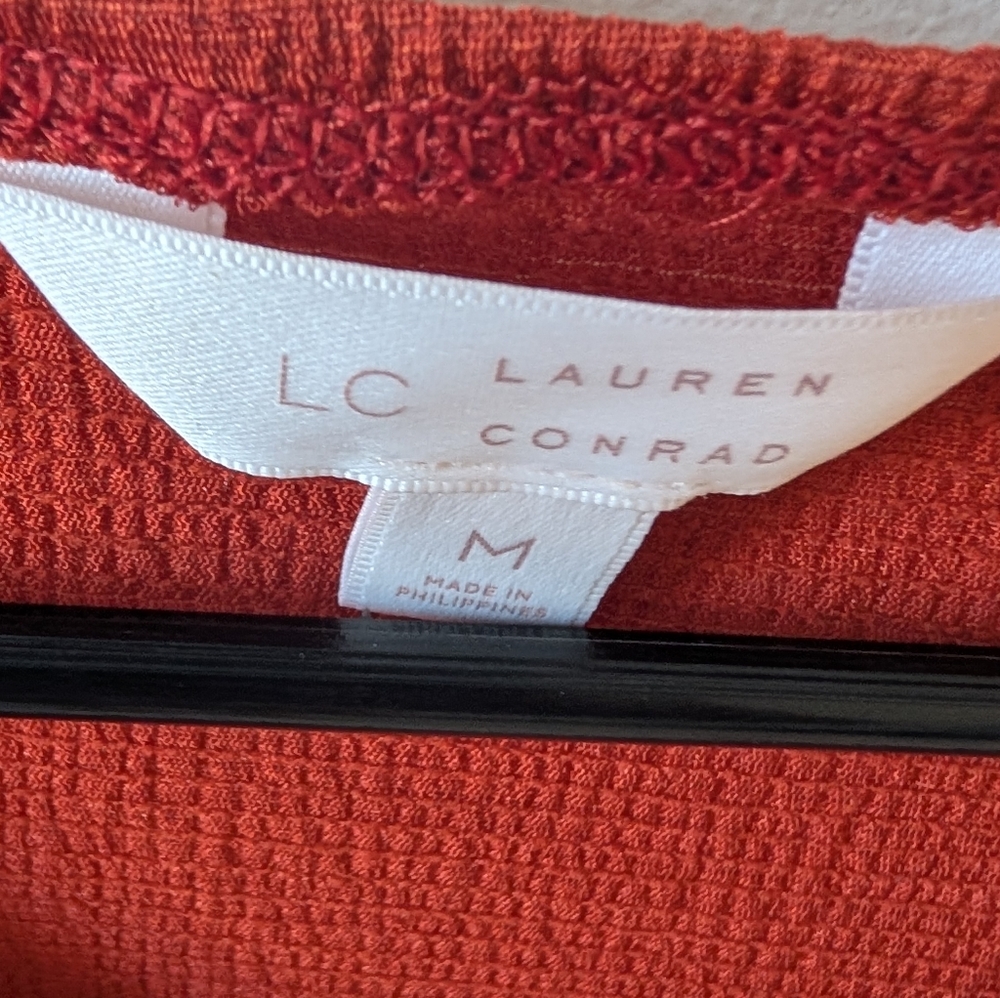 Lauren Conrad cold shoulder sheer blouse. Size medium. Burnt orange color - Picture 3 of 10